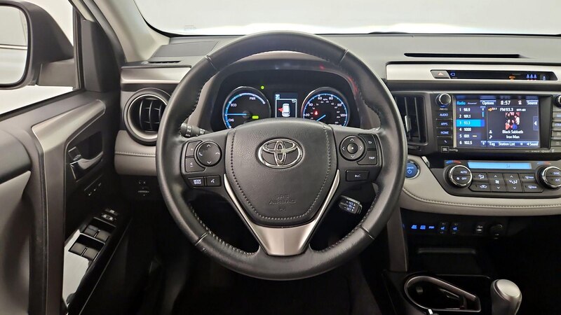 2017 Toyota RAV4 Limited 10