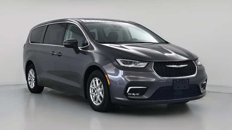 2023 Chrysler Pacifica Touring L Hero Image