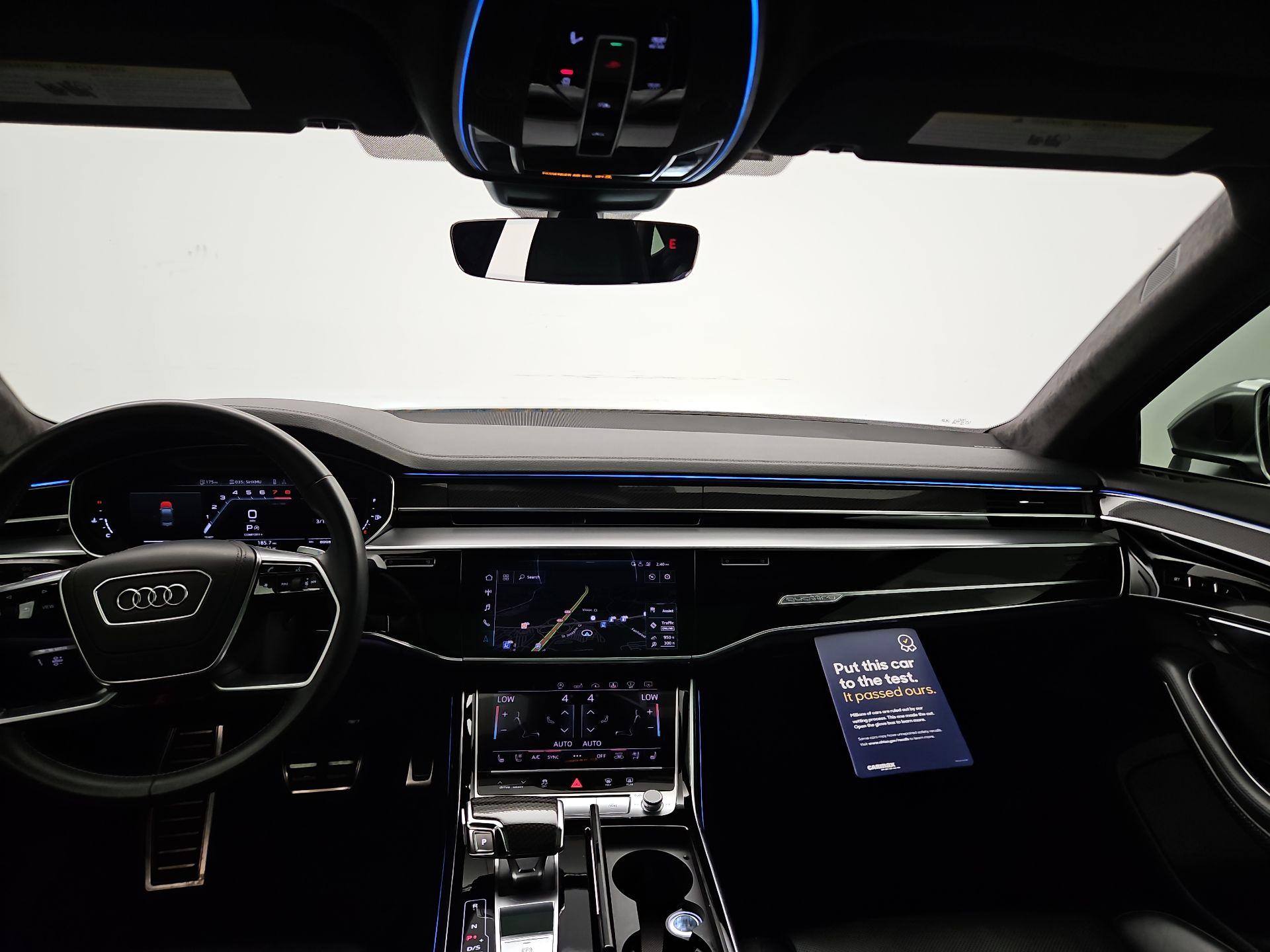 Thumbnail: 2020 Audi S8 - 9