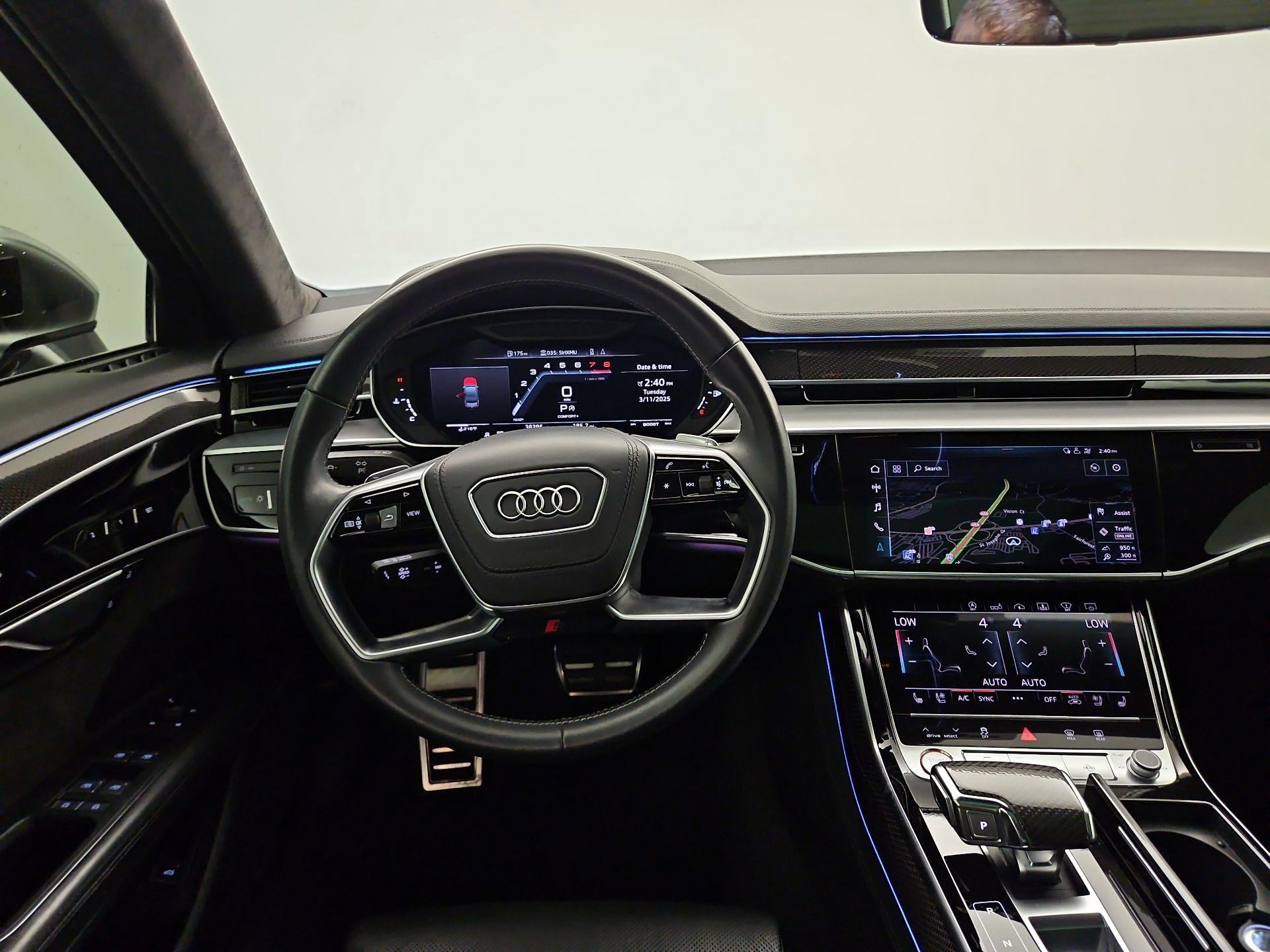 Thumbnail: 2020 Audi S8 - 10