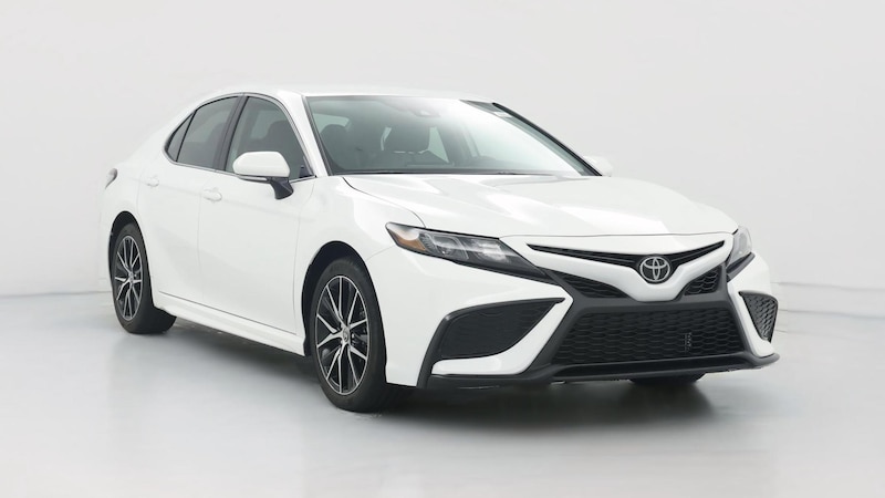 2024 Toyota Camry SE Hero Image