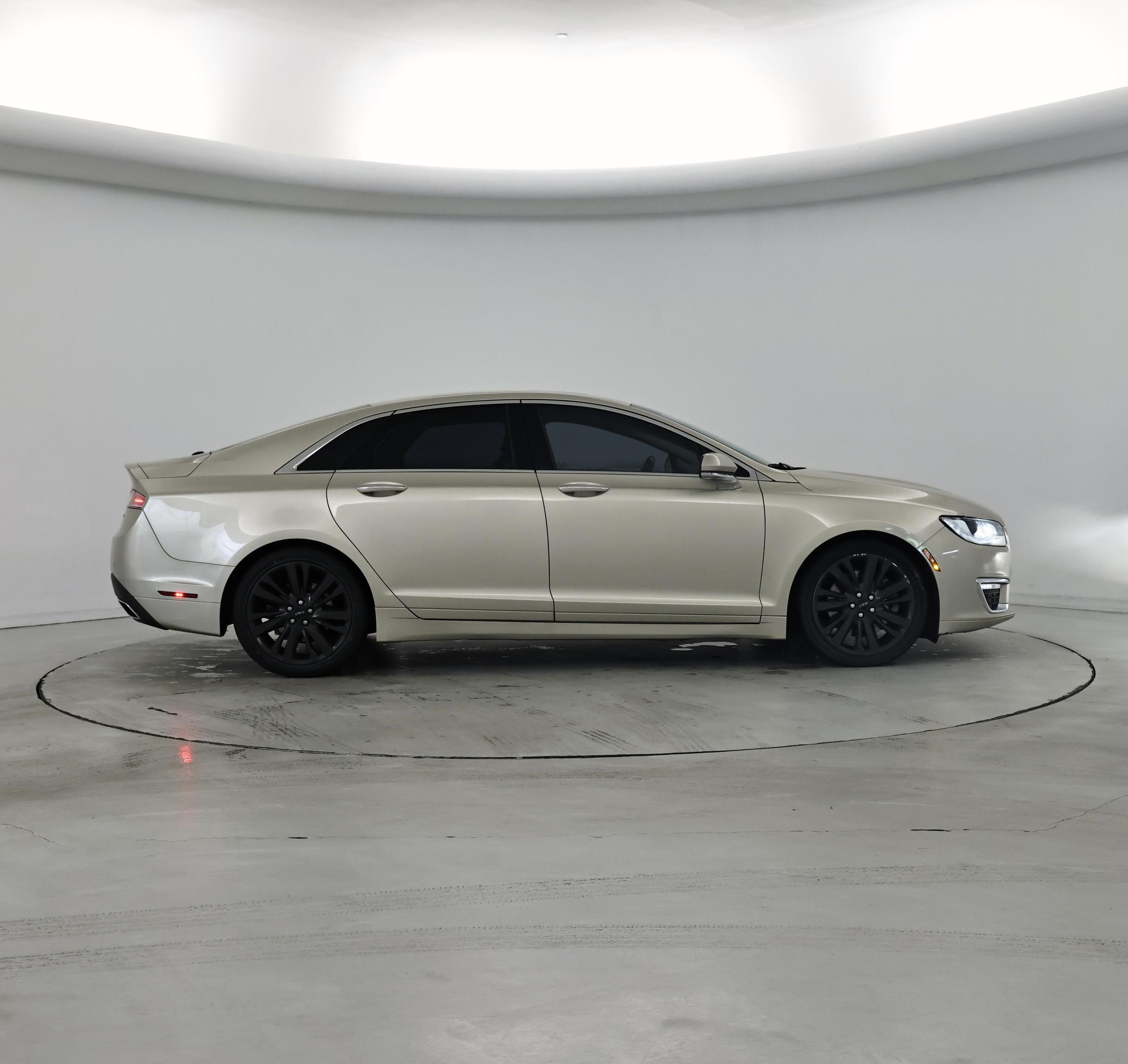 Thumbnail: 2017 Lincoln MKZ - 7