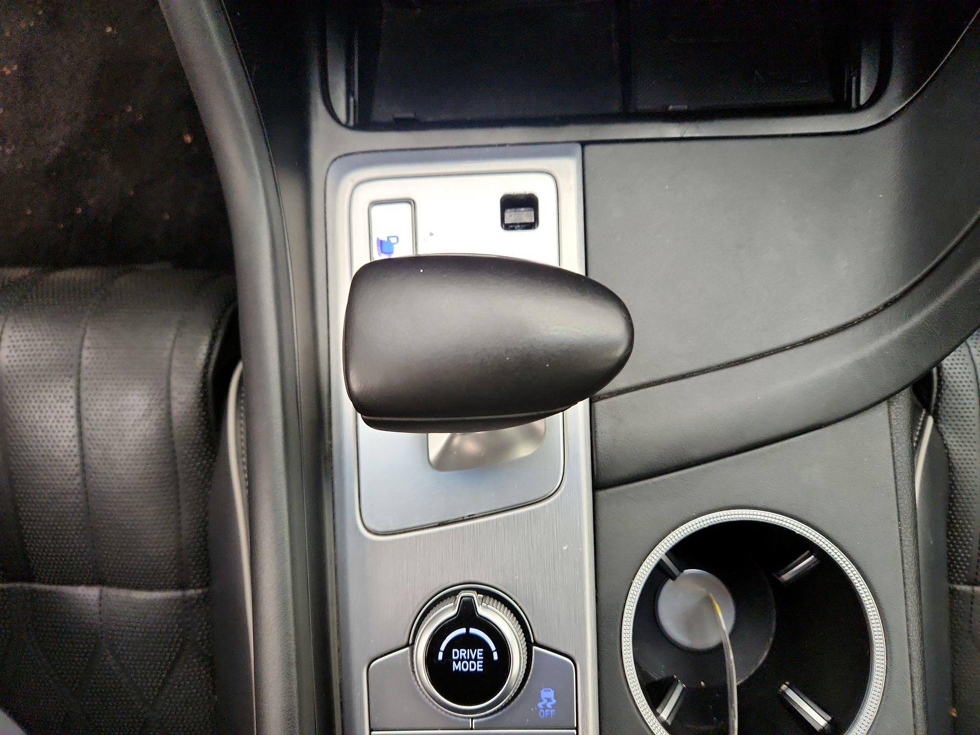Thumbnail: 2019 Genesis G70 - 17