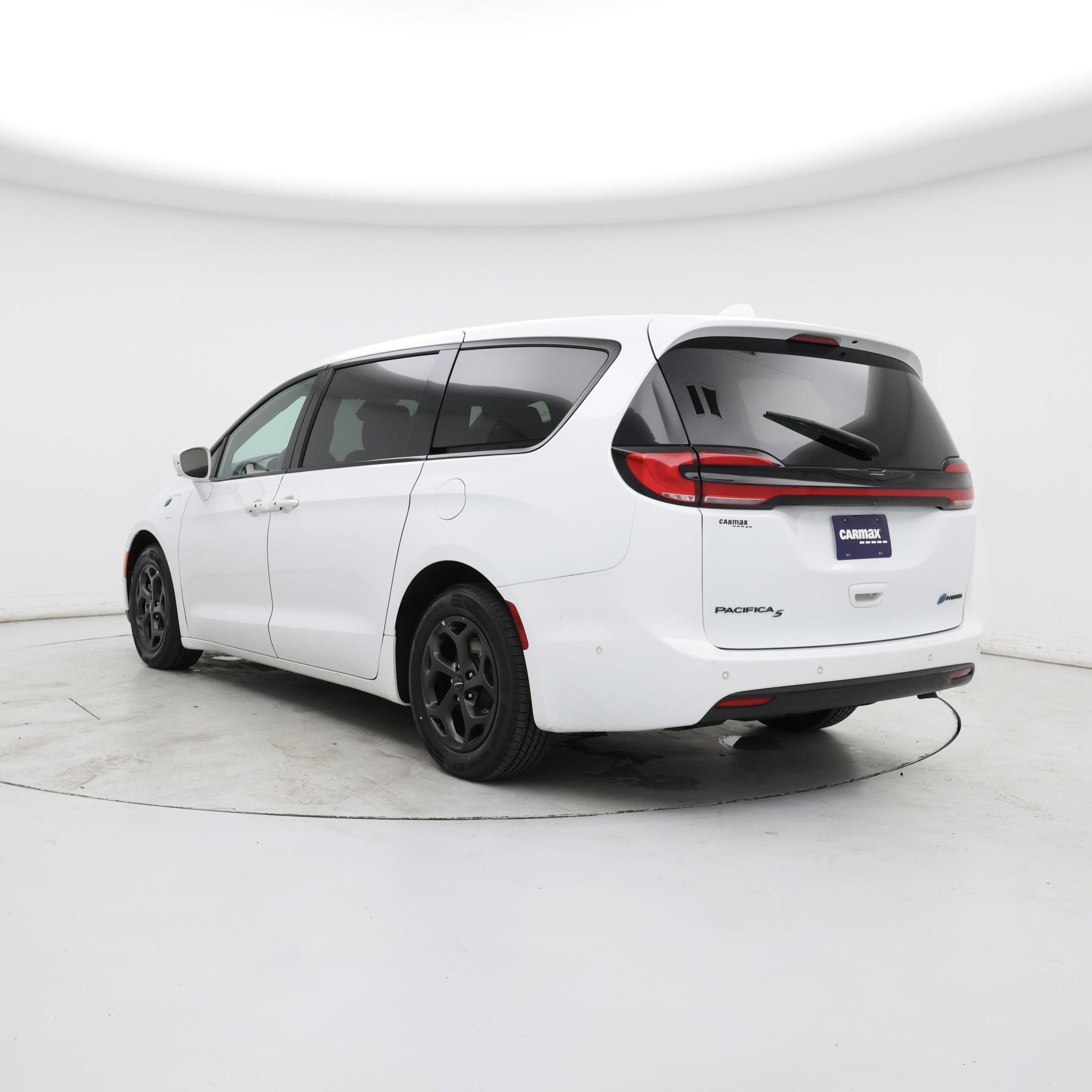 Thumbnail: 2022 Chrysler Pacifica - 2