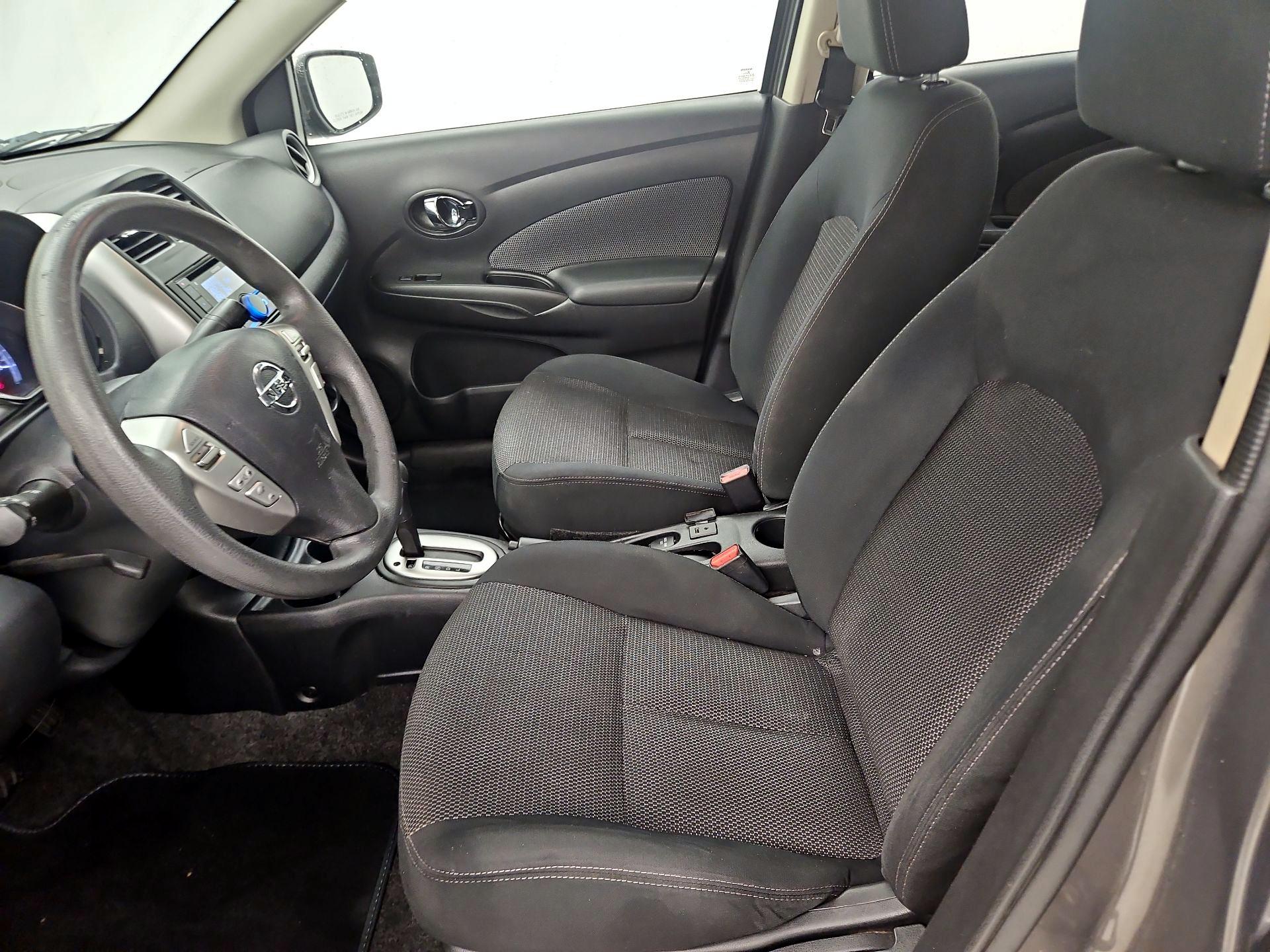 Thumbnail: 2016 Nissan Versa - 9