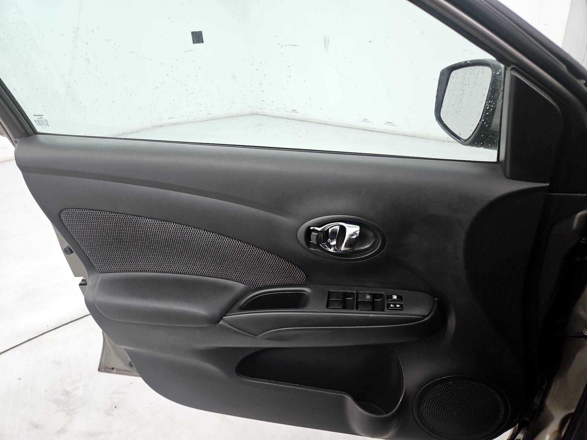 Thumbnail: 2016 Nissan Versa - 10