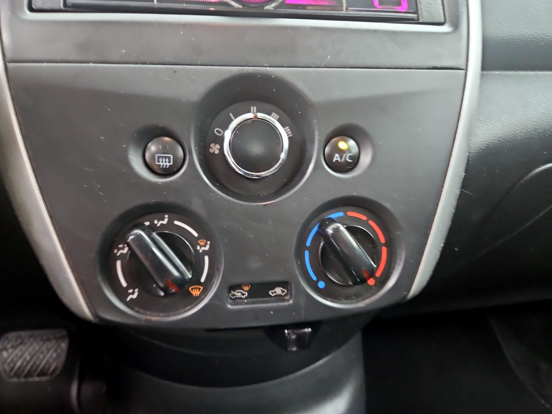 Thumbnail: 2016 Nissan Versa - 13