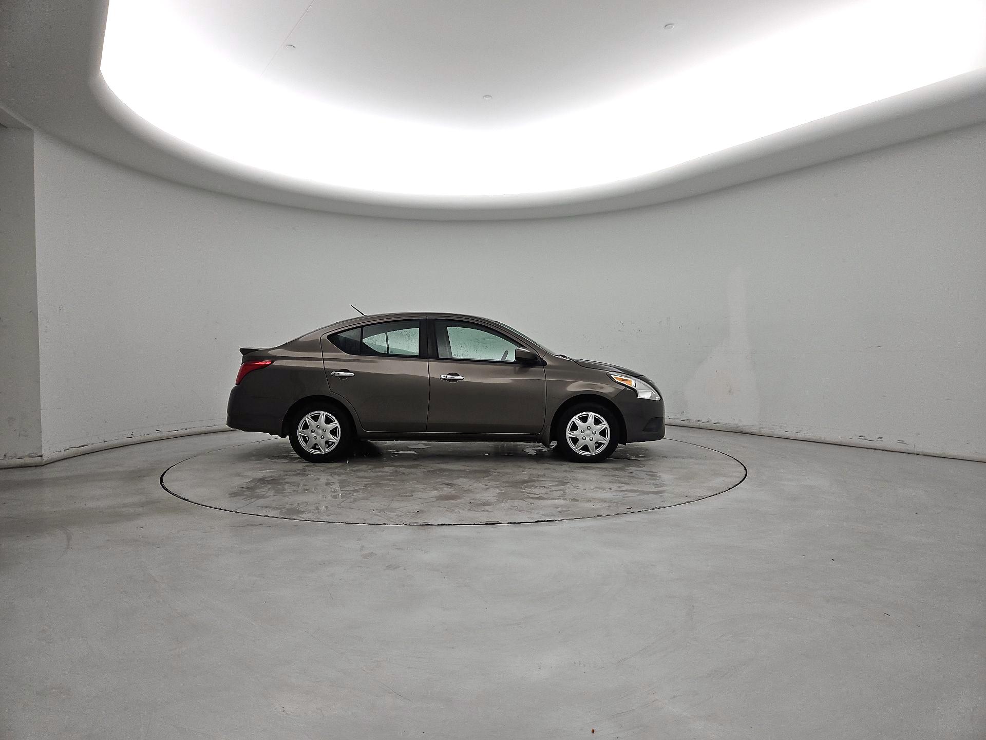 Thumbnail: 2016 Nissan Versa - 4
