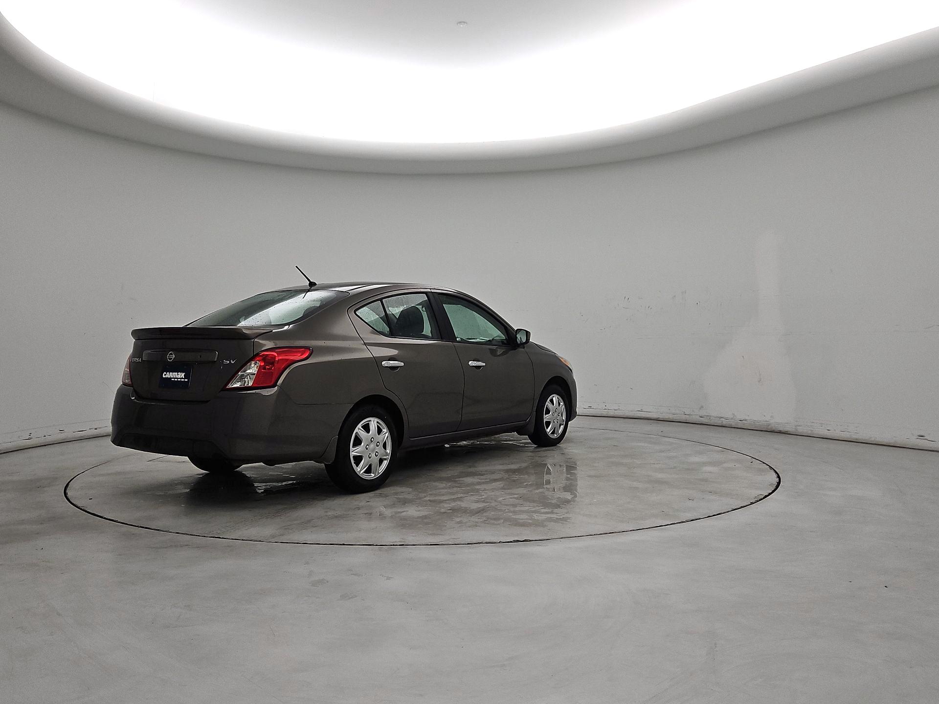 Thumbnail: 2016 Nissan Versa - 5