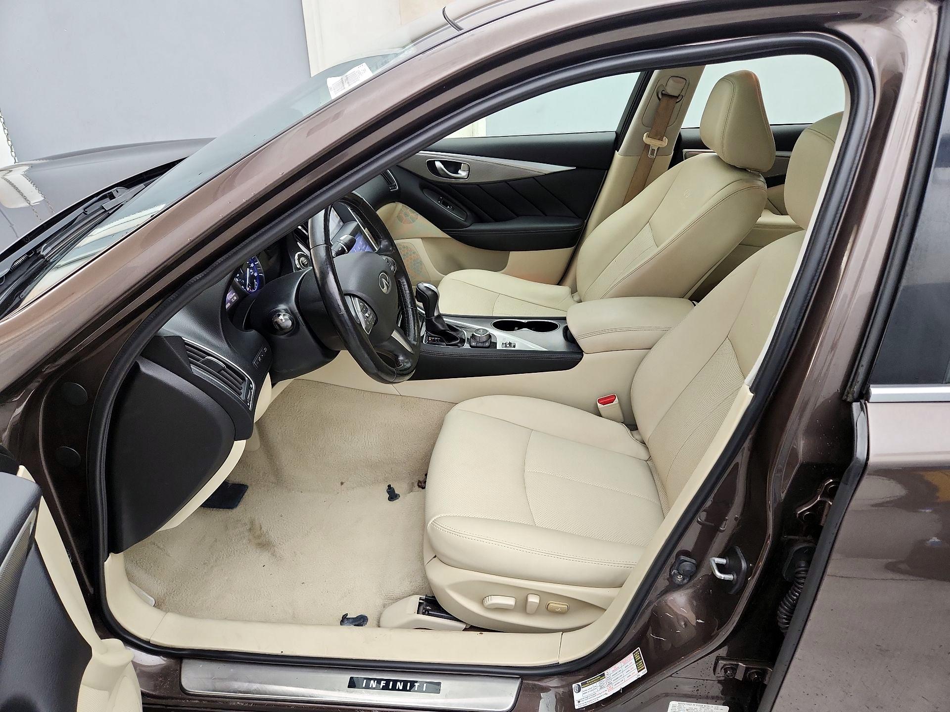 Thumbnail: 2014 INFINITI Q50 - 11