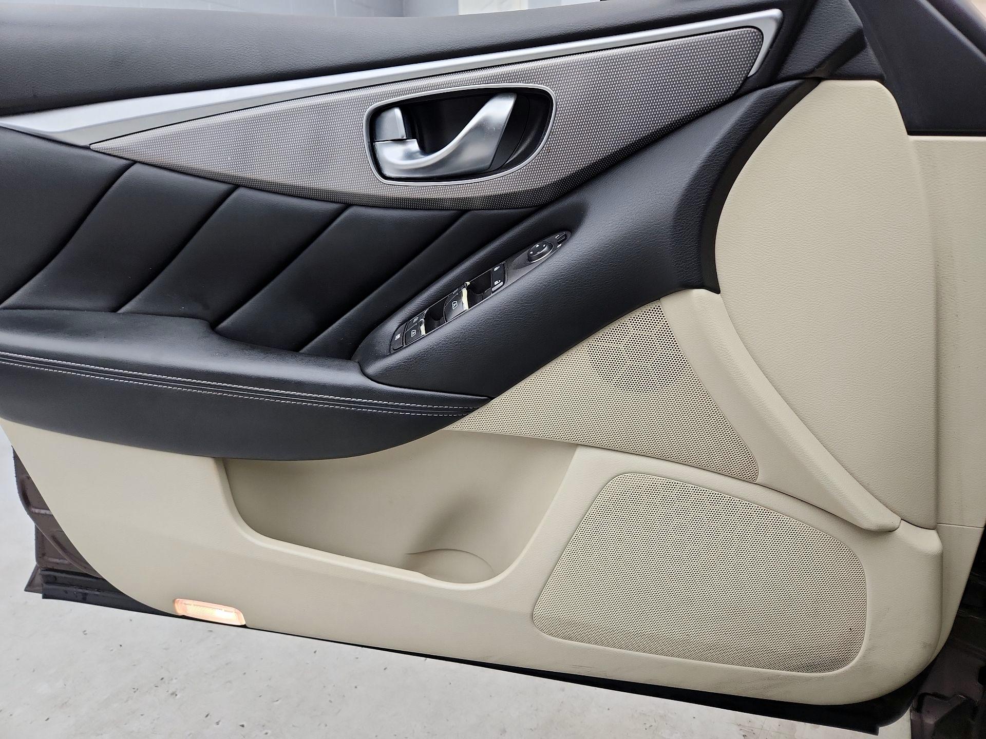 Thumbnail: 2014 INFINITI Q50 - 12