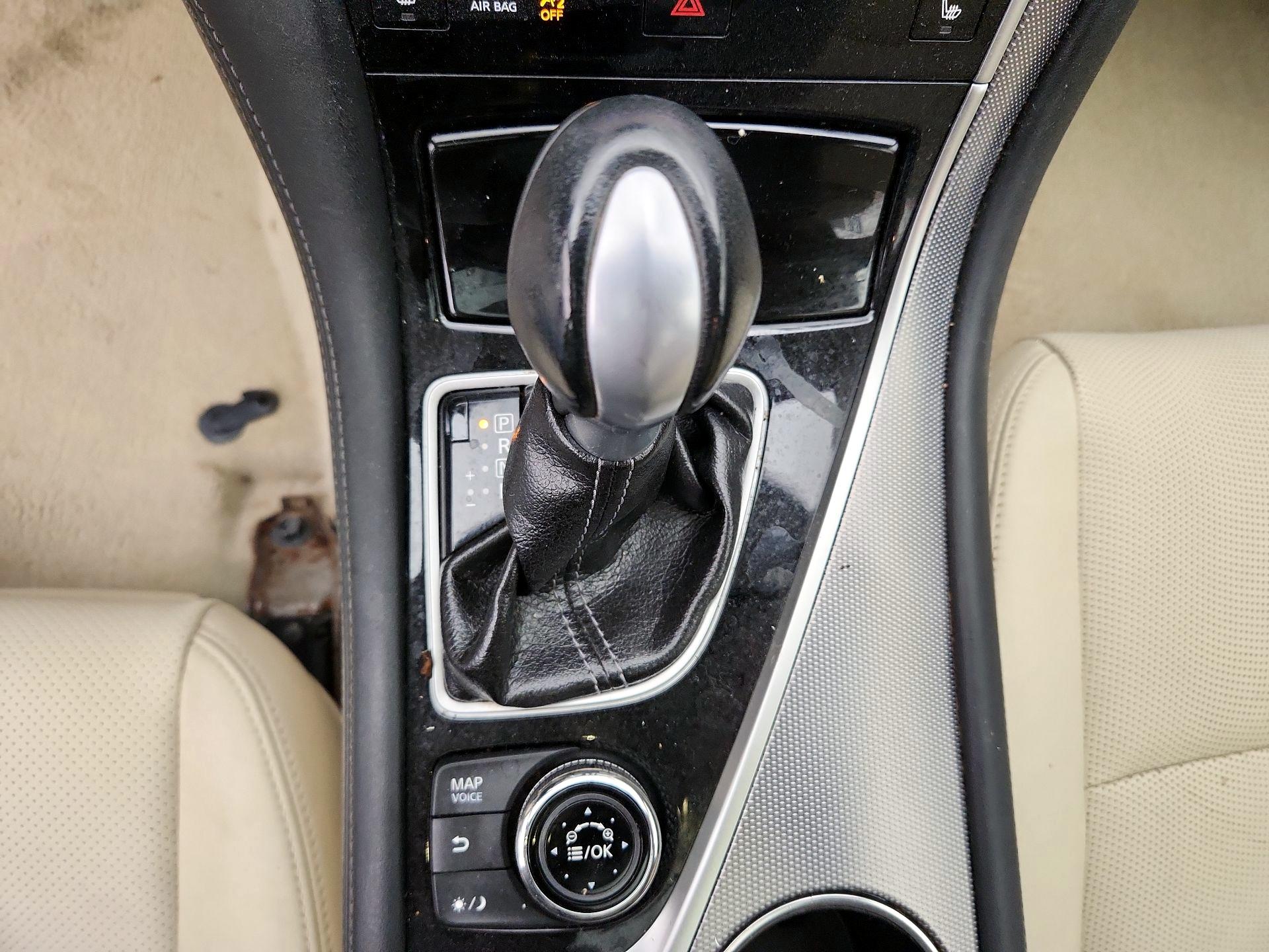 Thumbnail: 2014 INFINITI Q50 - 18