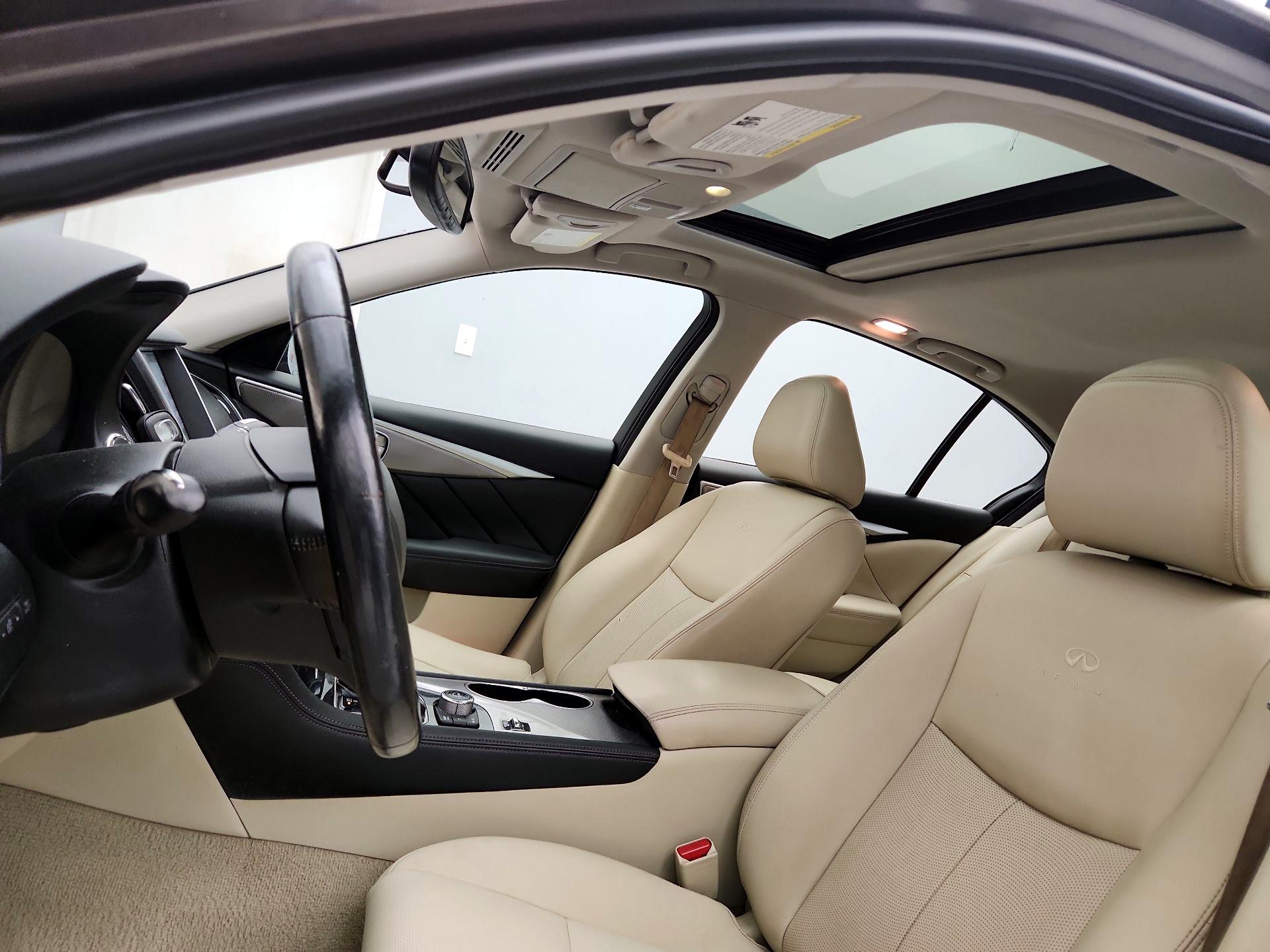 Thumbnail: 2014 INFINITI Q50 - 20