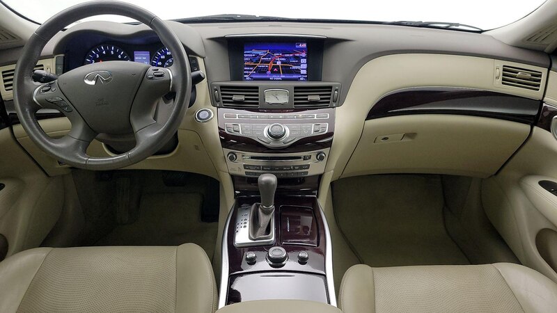 2013 INFINITI M37  9