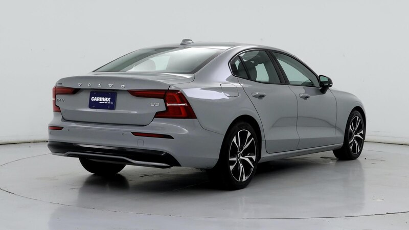 2024 Volvo S60 B5 Core 8