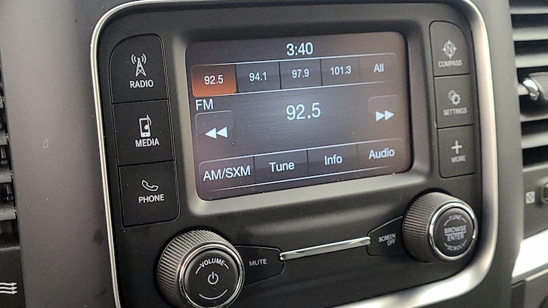 2022 RAM 1500 Classic SLT 15