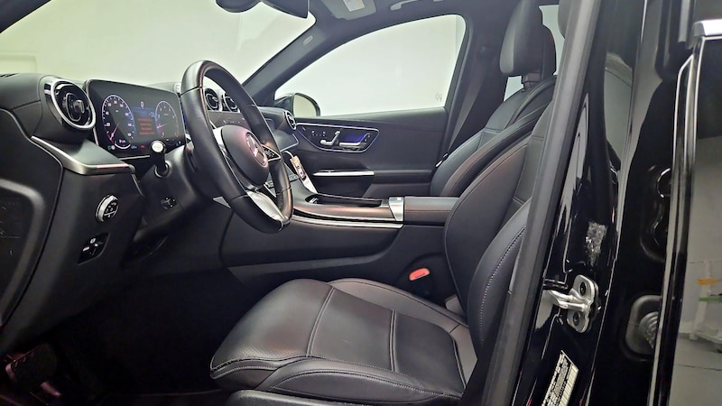 2024 Mercedes-Benz GLC 300 11