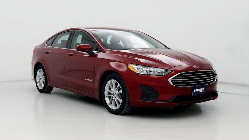 2019 Ford Fusion SE Hero Image