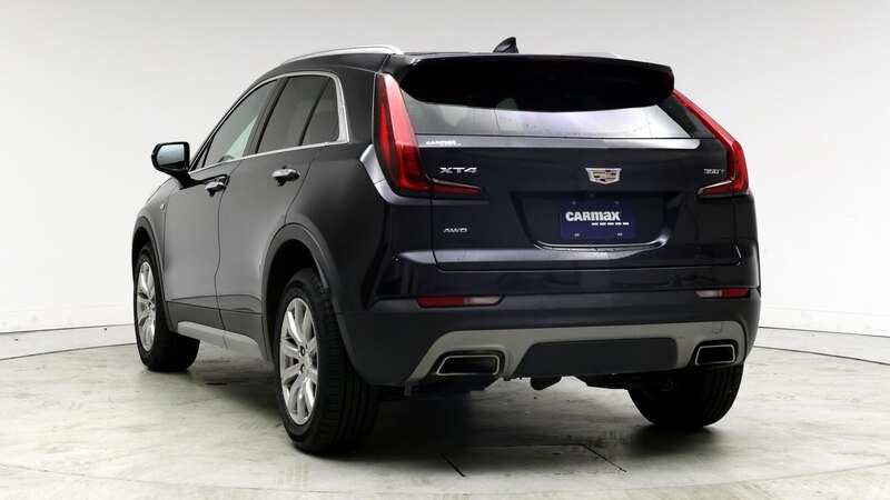 2023 Cadillac XT4 Premium Luxury 2