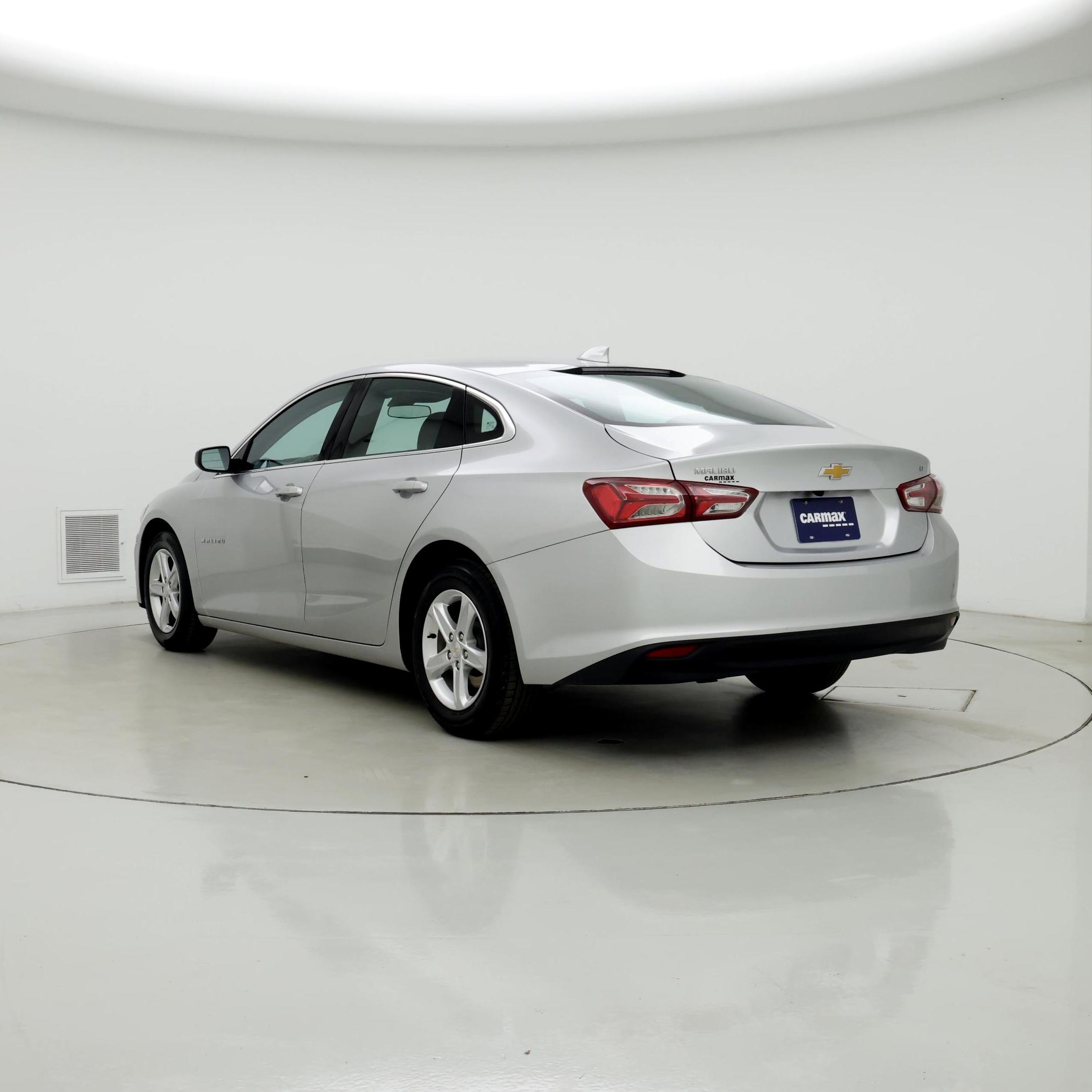 Thumbnail: 2022 Chevrolet Malibu - 2