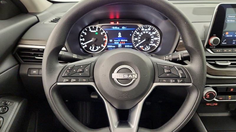 2024 Nissan Altima SV 10