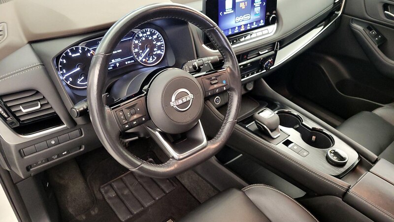 2023 Nissan Rogue SL 9