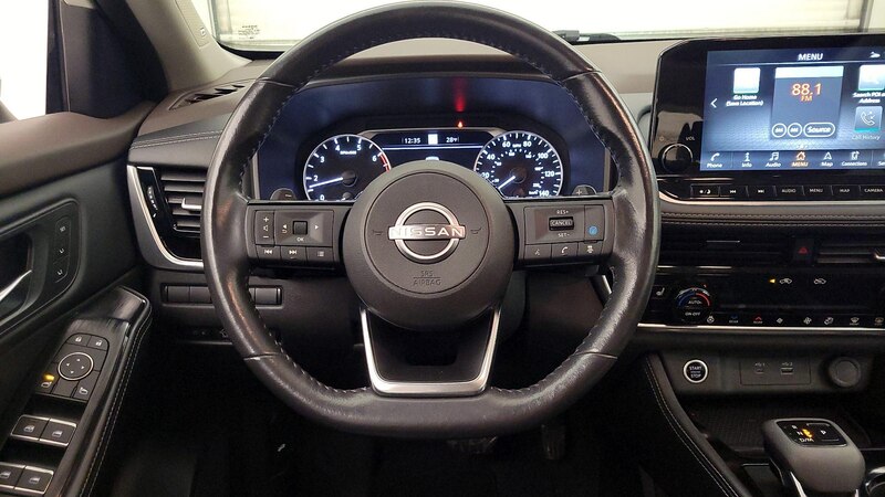 2023 Nissan Rogue SL 10