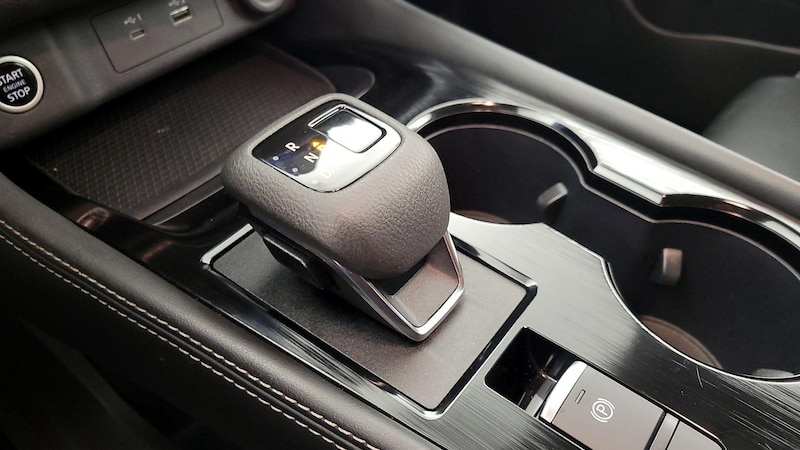 2023 Nissan Rogue SL 17