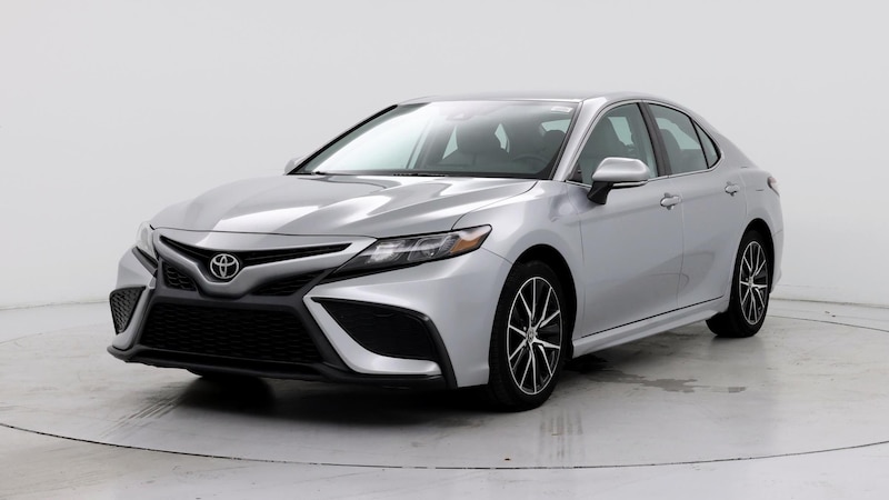 2022 Toyota Camry SE 4