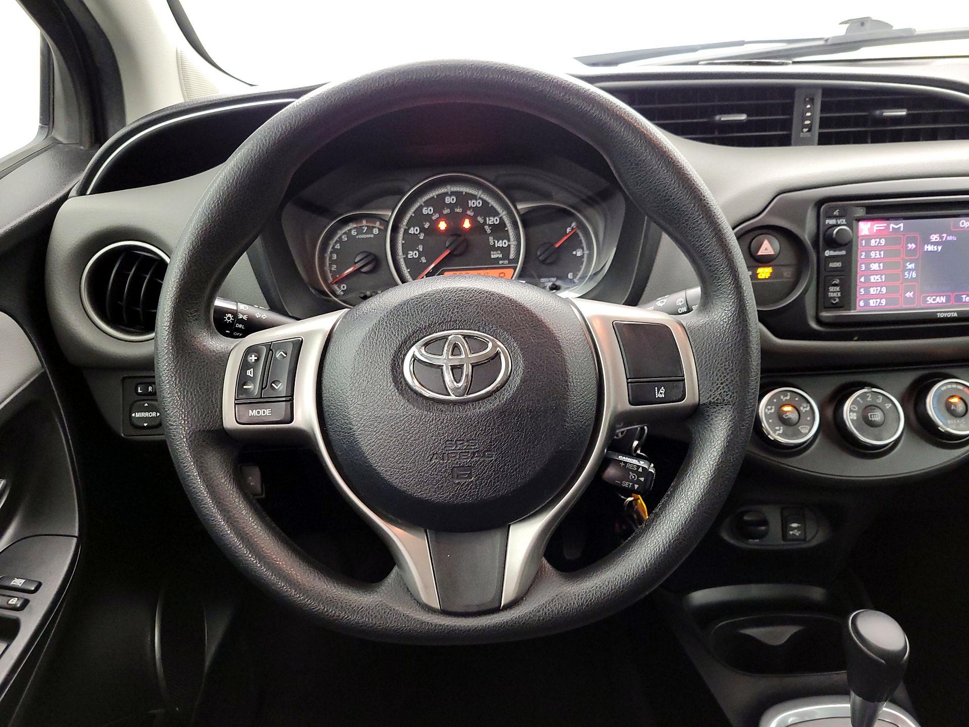 Thumbnail: 2017 Toyota Yaris - 10