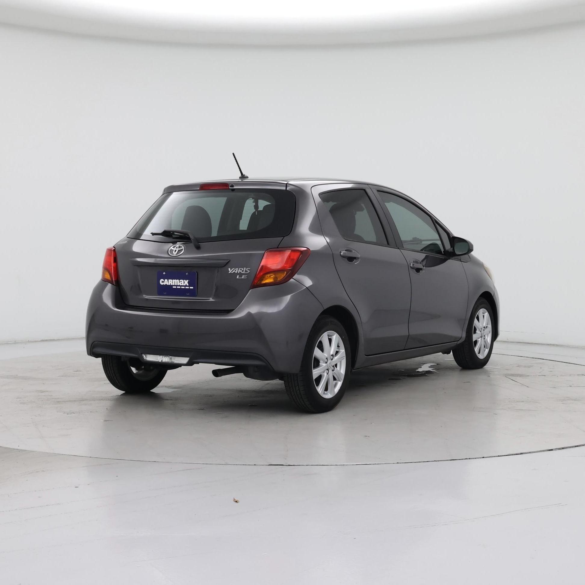 Thumbnail: 2017 Toyota Yaris - 8