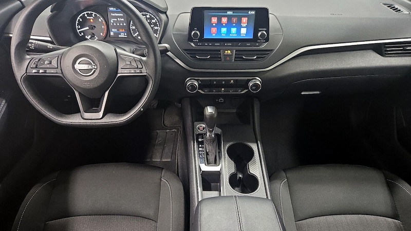 2024 Nissan Altima S 9