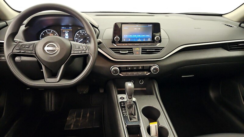 2024 Nissan Altima S 9