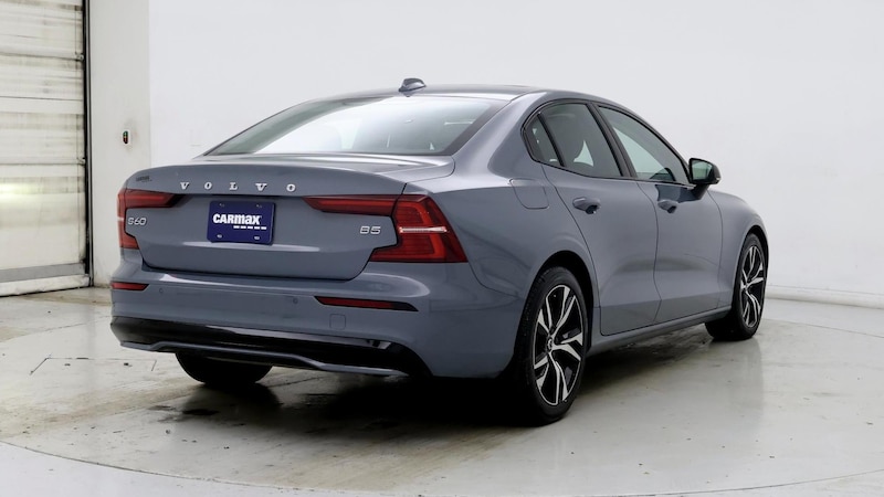 2024 Volvo S60 B5 Core 8