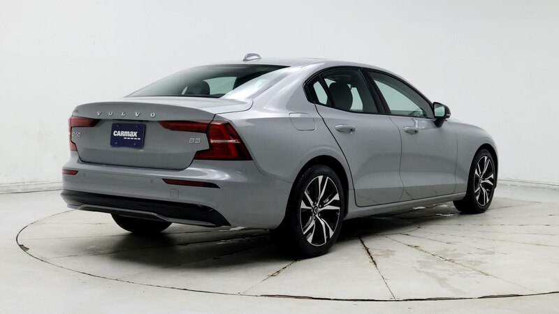 2024 Volvo S60 B5 Core 8