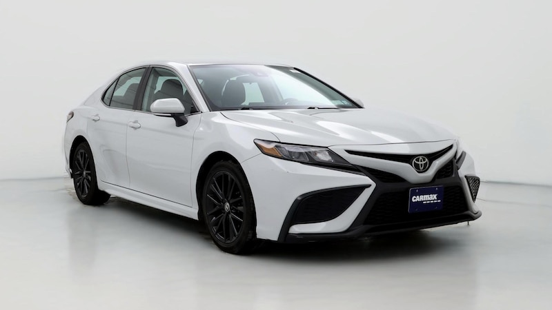 2023 Toyota Camry SE Hero Image