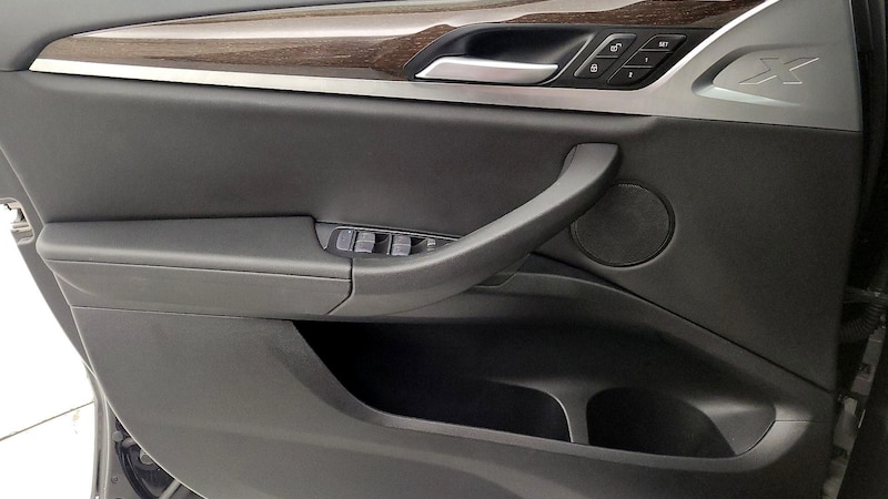 2024 BMW X4 xDrive30i 12