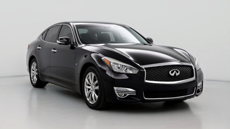 2019 INFINITI Q70 Luxe Hero Image