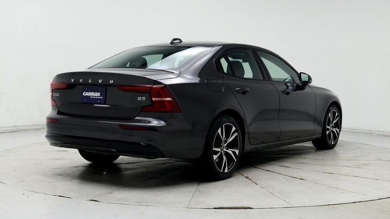 2024 Volvo S60 B5 Core 8