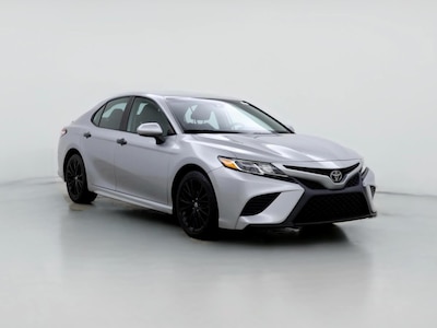 2020 Toyota Camry SE -
                Town Center, GA