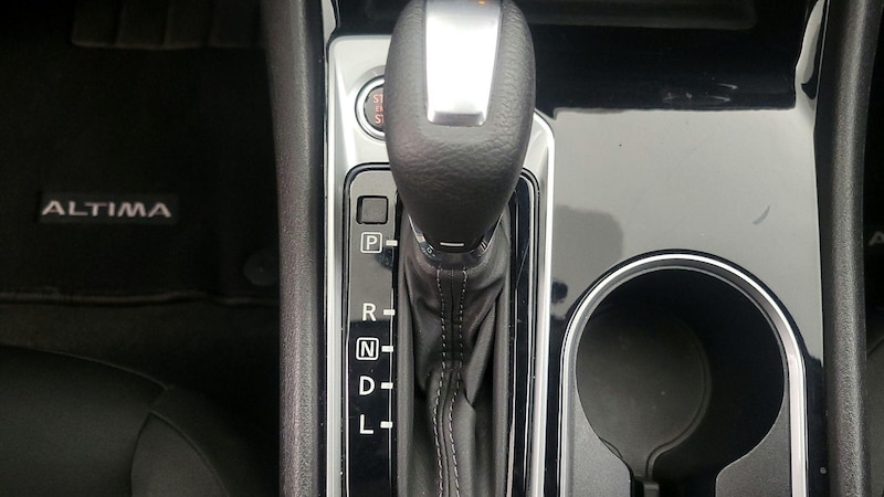 2024 Nissan Altima SV 17