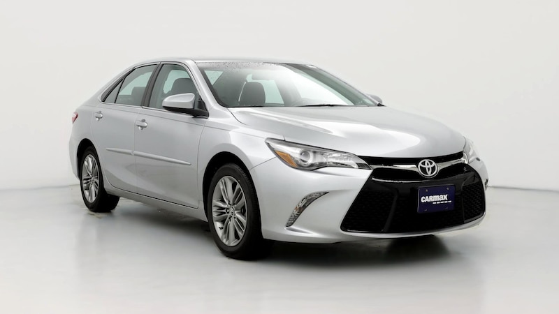 2016 Toyota Camry SE Hero Image