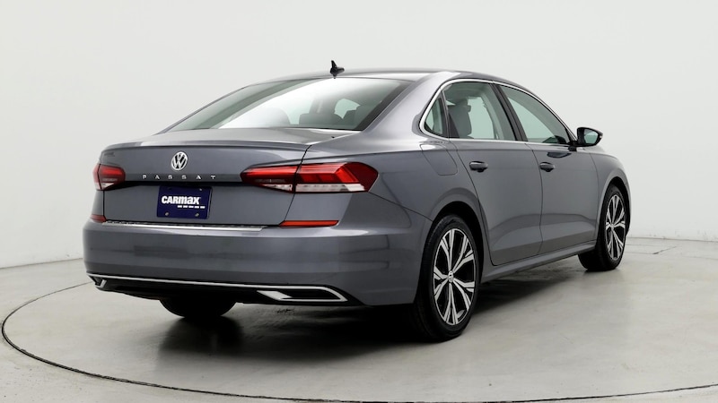 2022 Volkswagen Passat SE 8