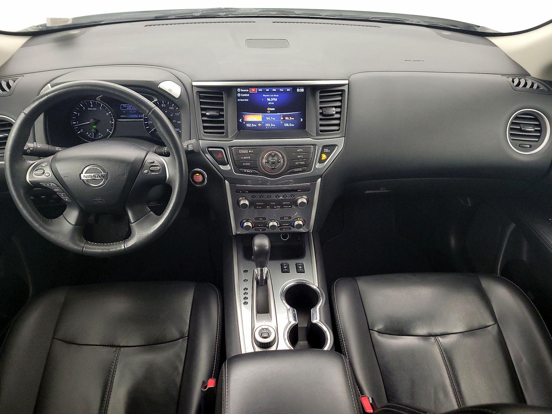 Thumbnail: 2017 Nissan Pathfinder - 9