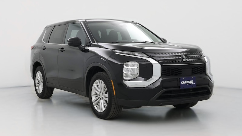 2022 Mitsubishi Outlander ES Hero Image