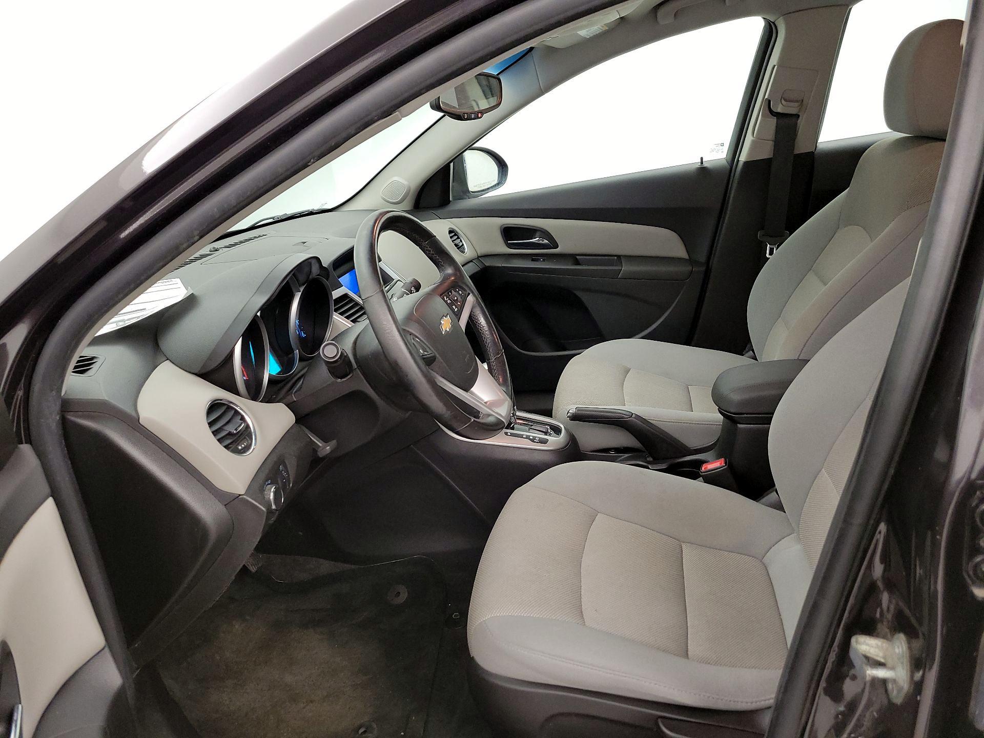 Thumbnail: 2014 Chevrolet Cruze - 11