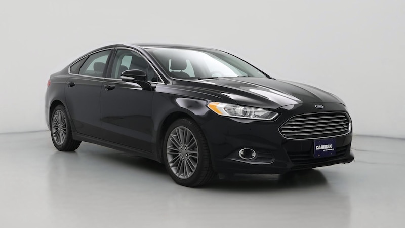 2016 Ford Fusion SE Hero Image