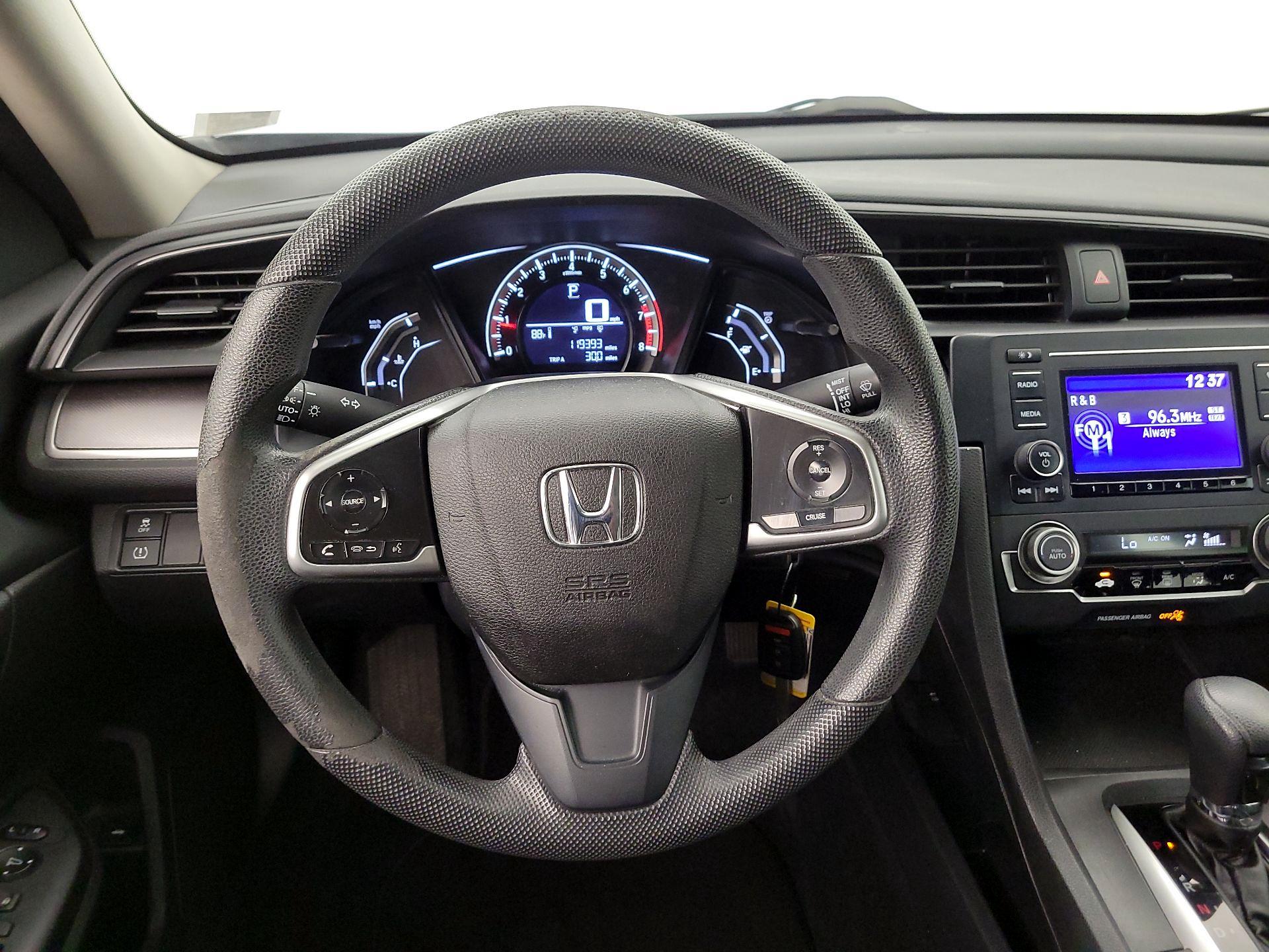 Thumbnail: 2016 Honda Civic - 10