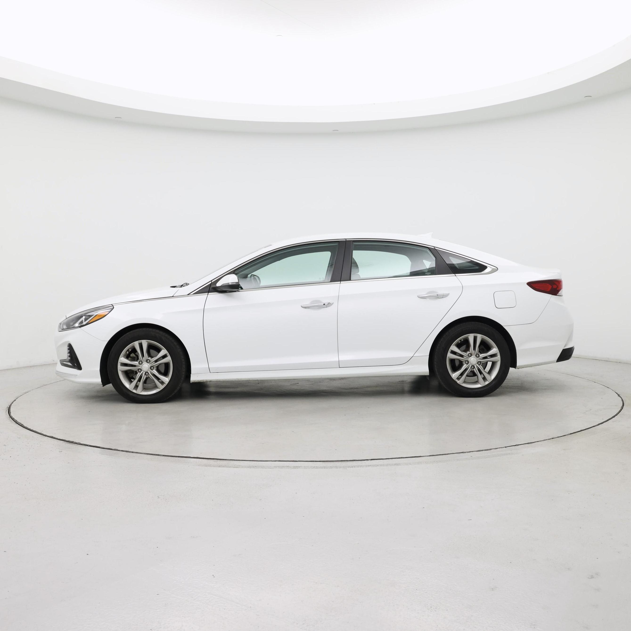 Thumbnail: 2018 Hyundai Sonata - 3