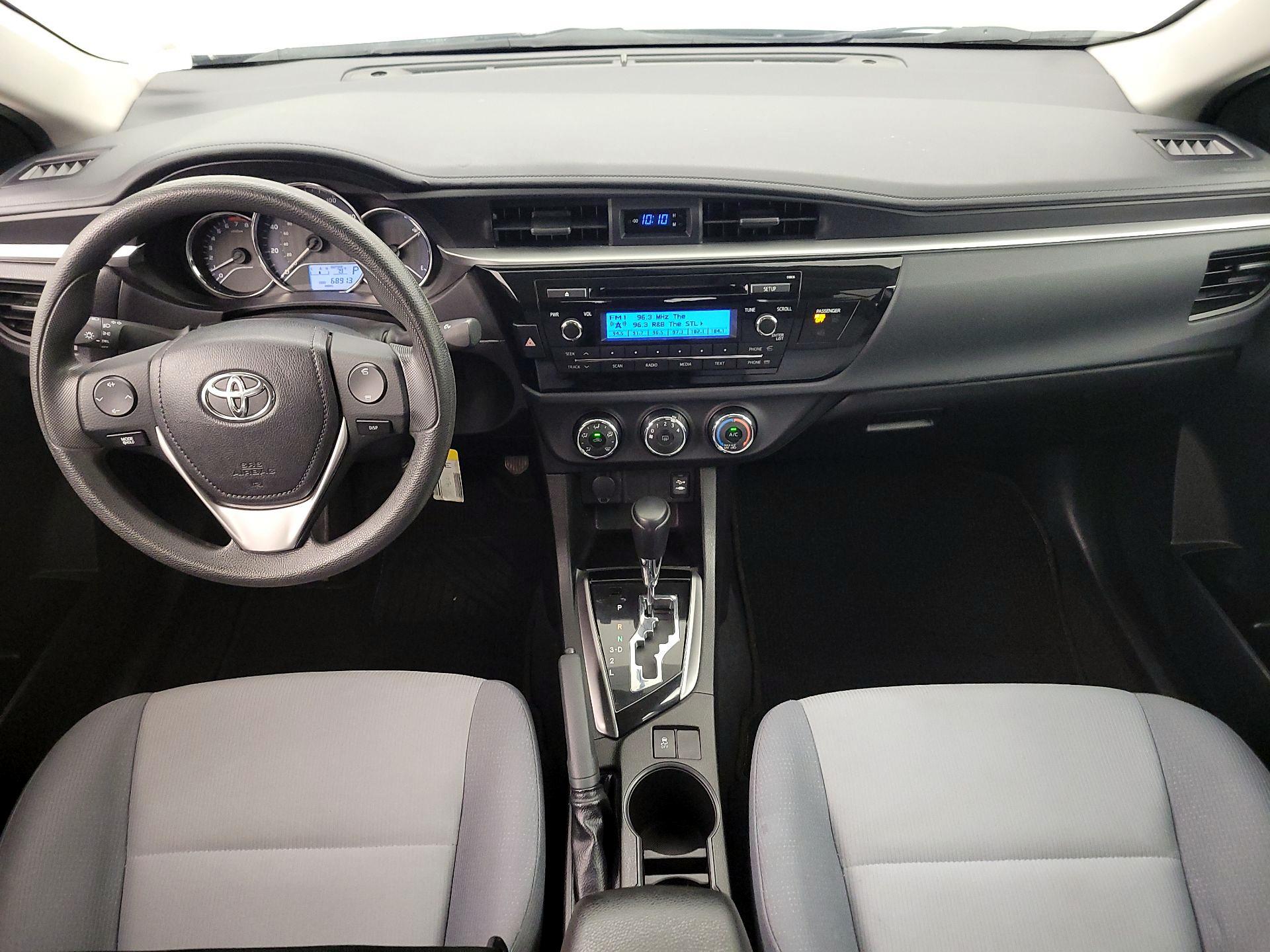 Thumbnail: 2015 Toyota Corolla - 9